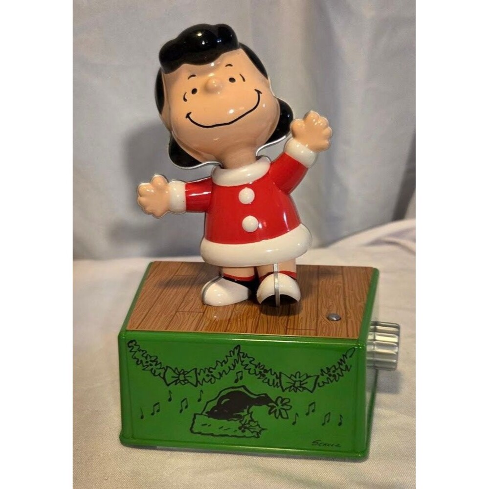 Hallmark Peanuts Lucy Dancing Charlie Brown Music Box Figure – Works